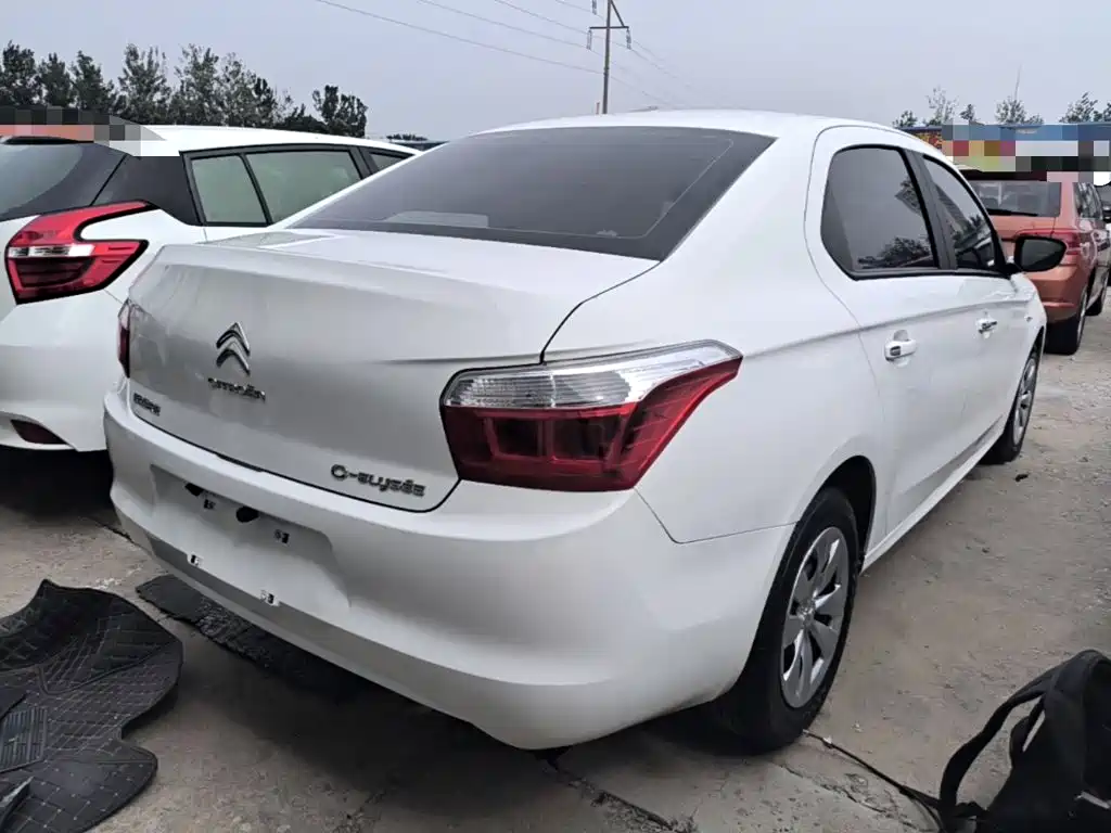 Citroen Elysee — миниатюра 7