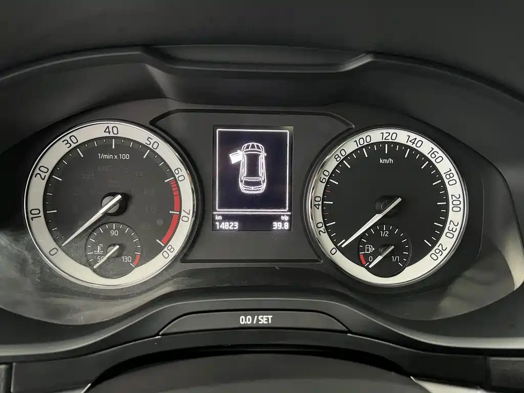 Skoda Karoq — миниатюра 8
