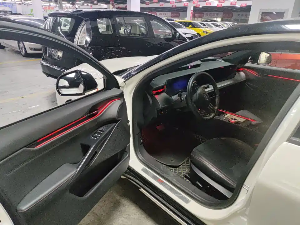 Ford Mondeo 2023 EcoBoost 245 ST-Line