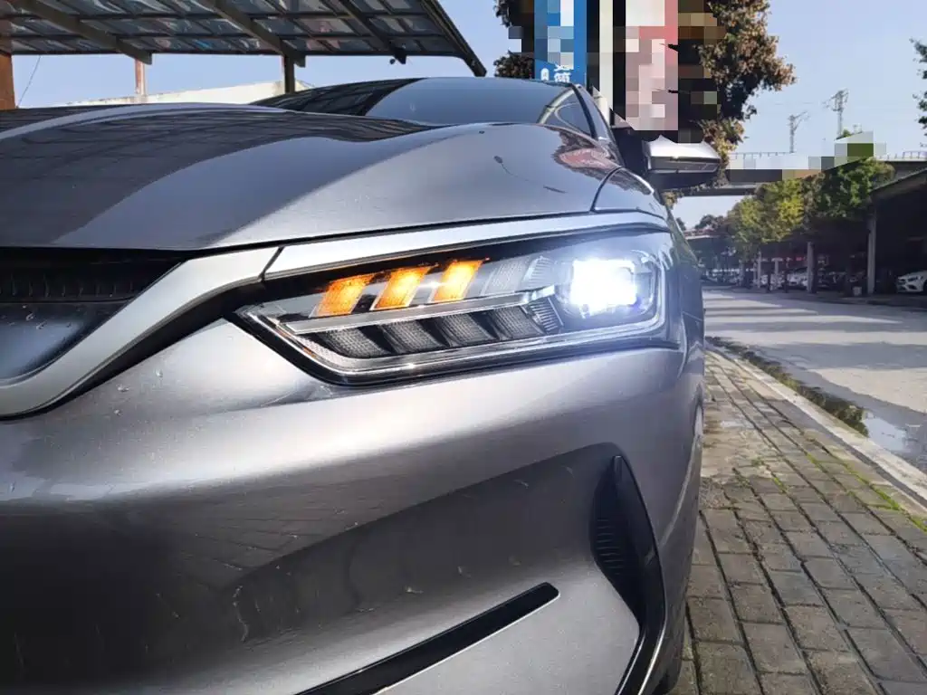 BYD Qin Plus 2023 — фото 23