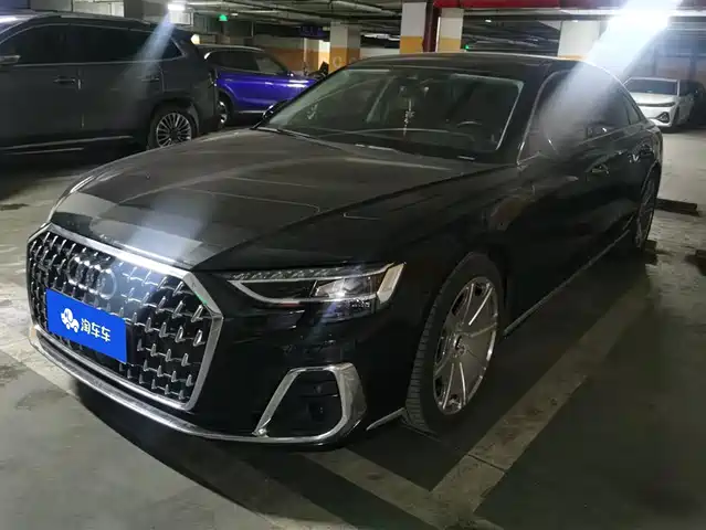 AUDI A8
