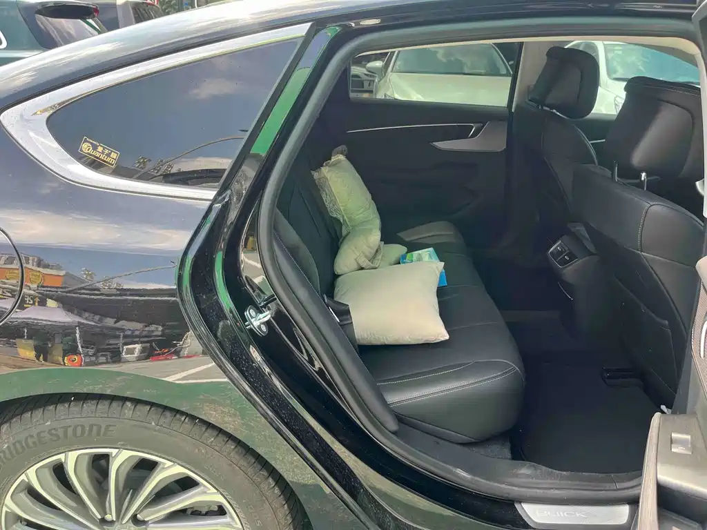 Buick LaCrosse — миниатюра 13