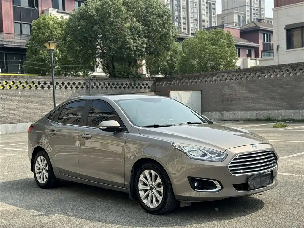 Ford Escort — миниатюра 3
