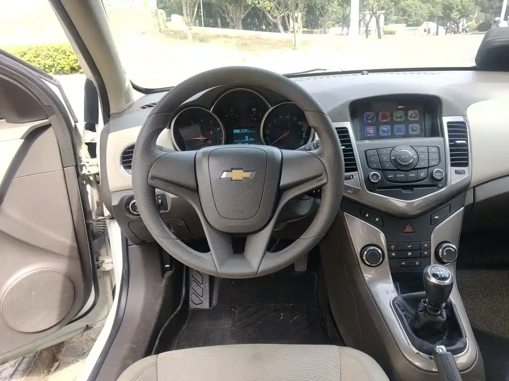 Chevrolet Cruze — миниатюра 11