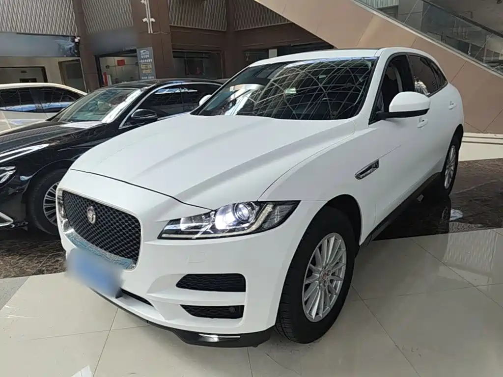 Jaguar F-PACE — миниатюра 2