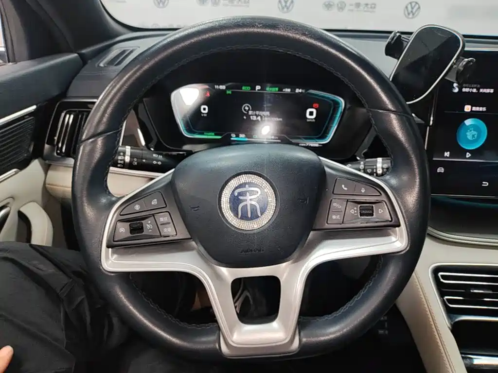 BYD PLUS New Energy — миниатюра 11