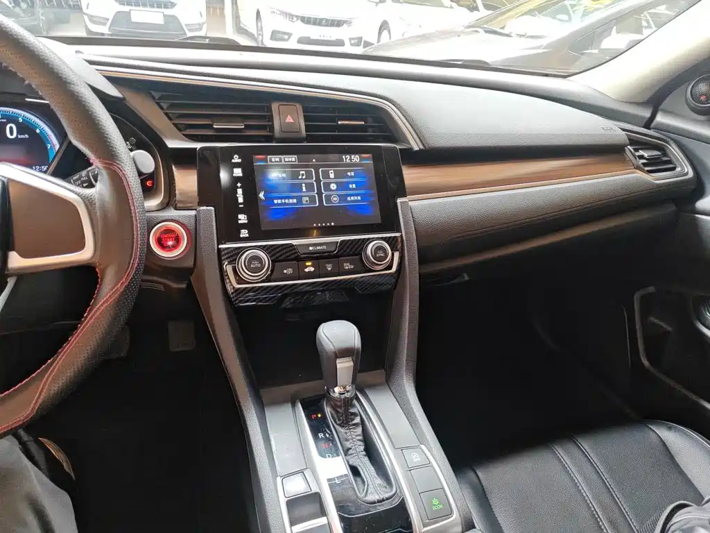Honda Civic — миниатюра 10