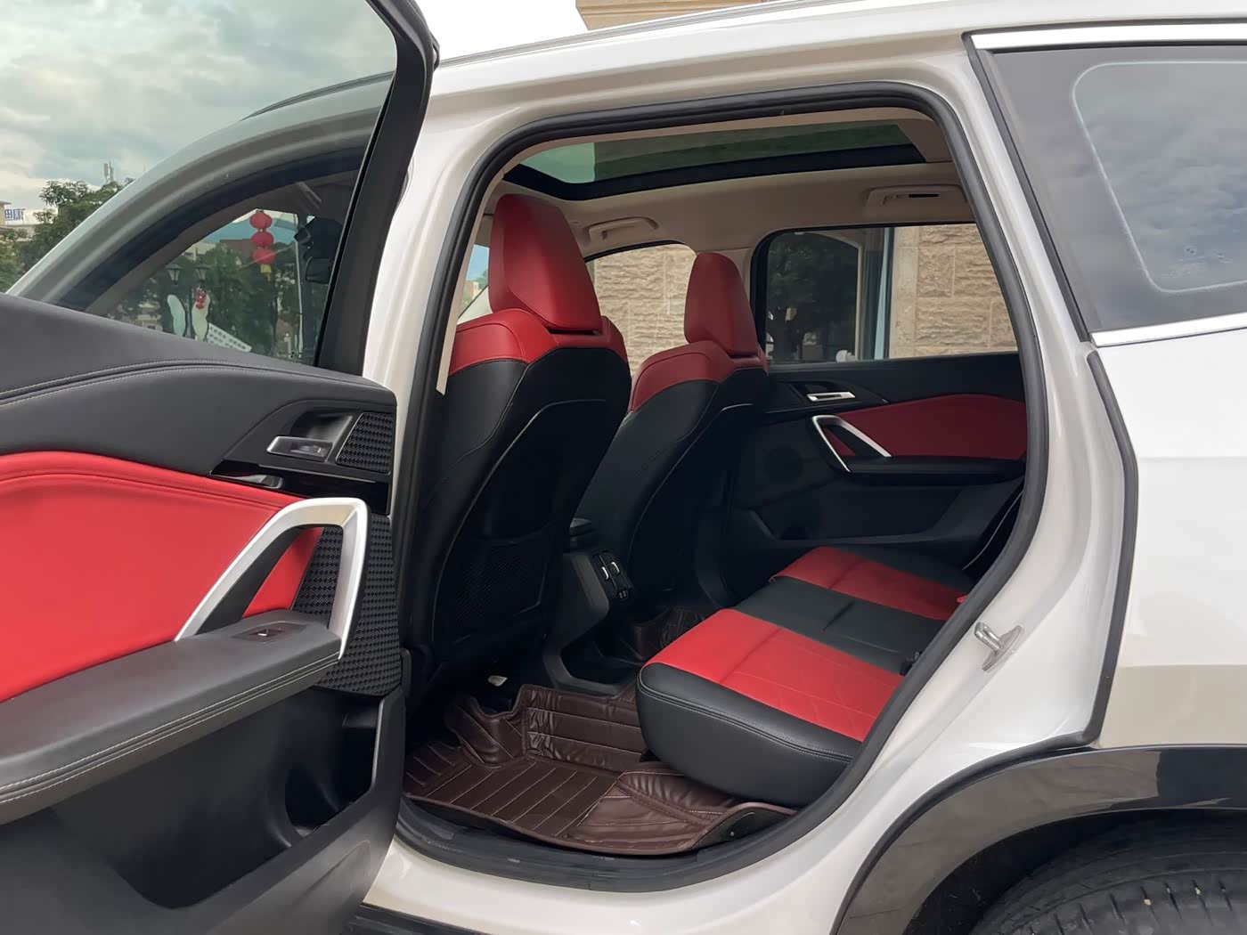 BMW X1 1.5 л 2024 г. Белый, пробег 21000 км