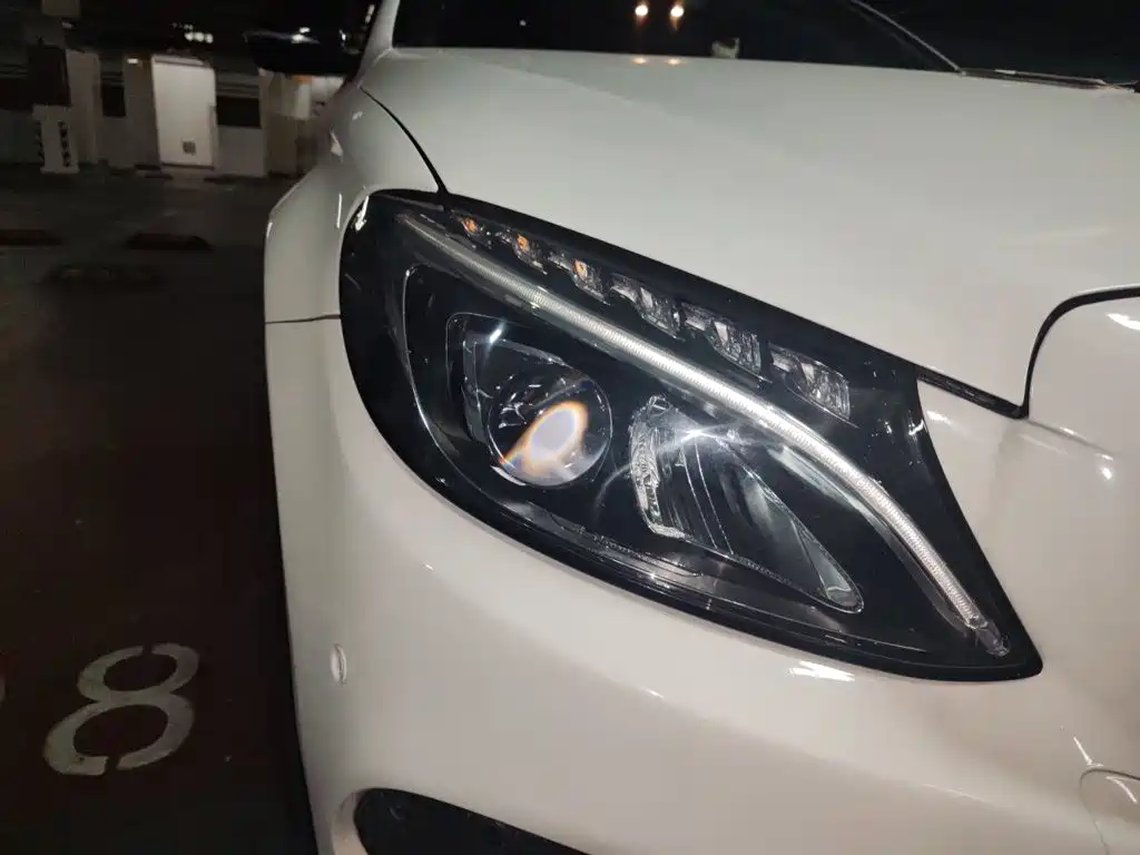 Mercedes-Benz C-Class — миниатюра 7