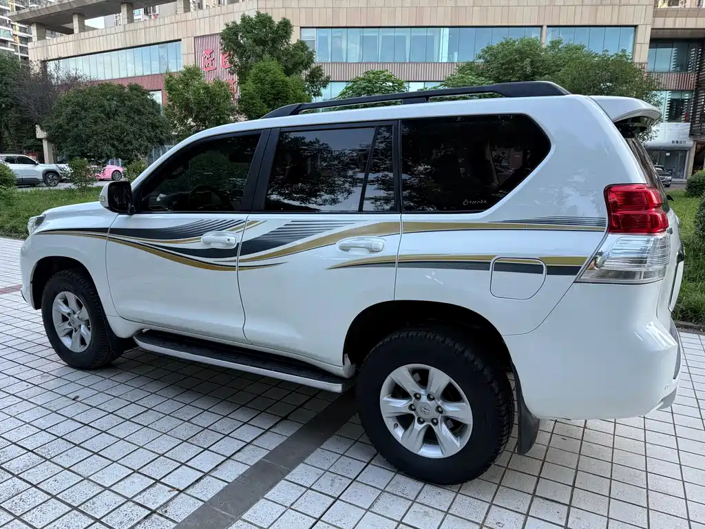 Toyota Prado — миниатюра 3