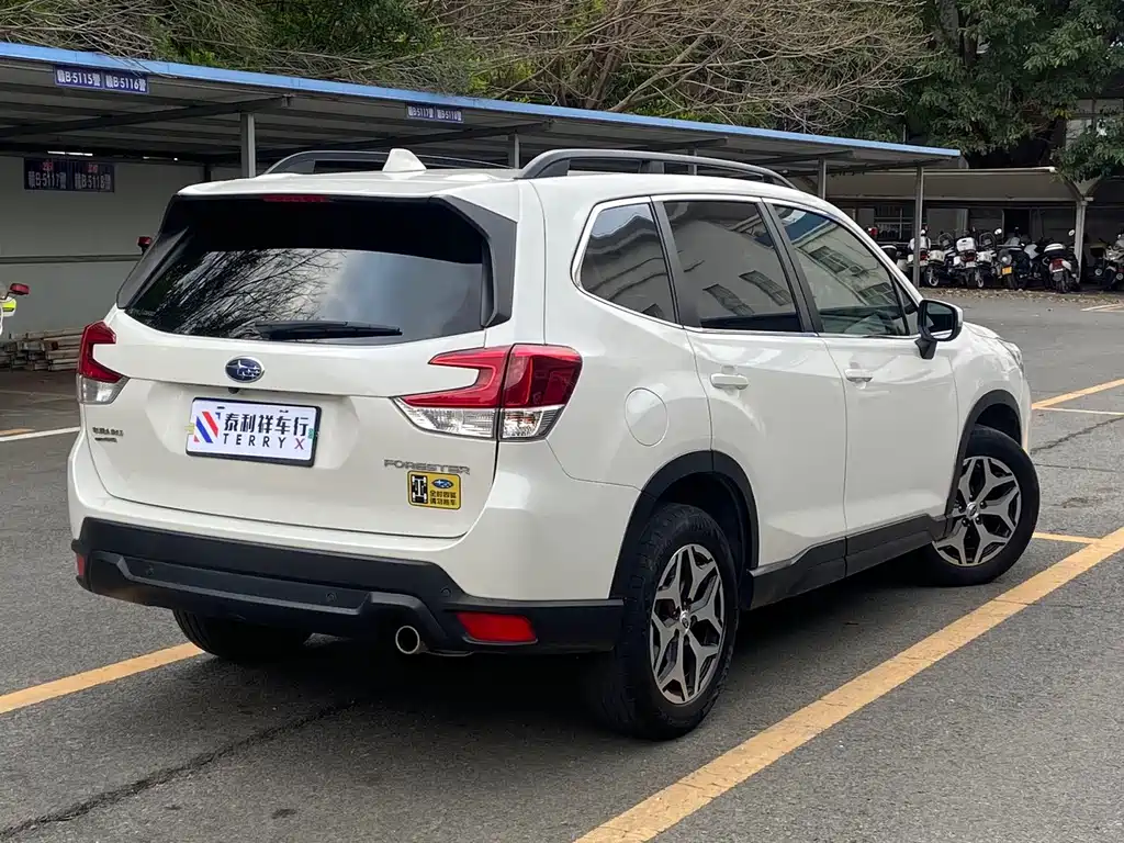 SUBARU FORESTER