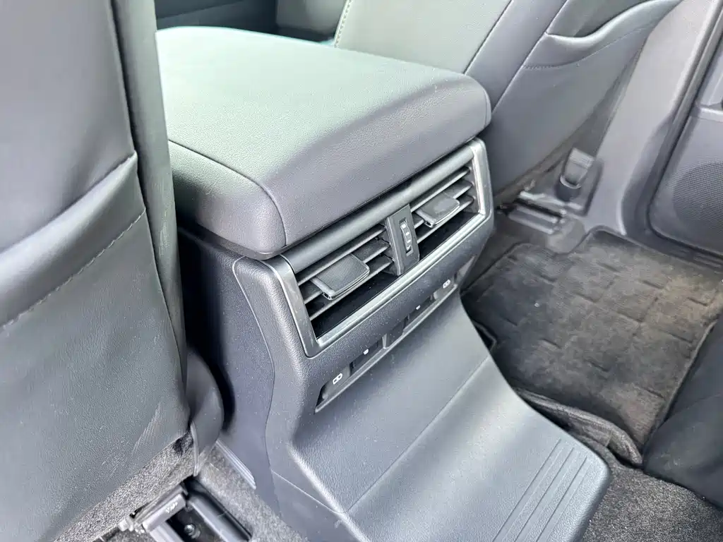 Lexus GX — миниатюра 15
