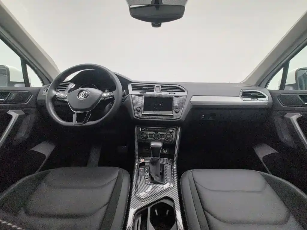 Volkswagen Tiguan L — миниатюра 5