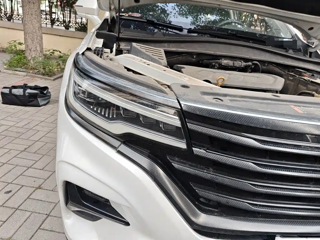 Roewe RX5 MAX — миниатюра 7
