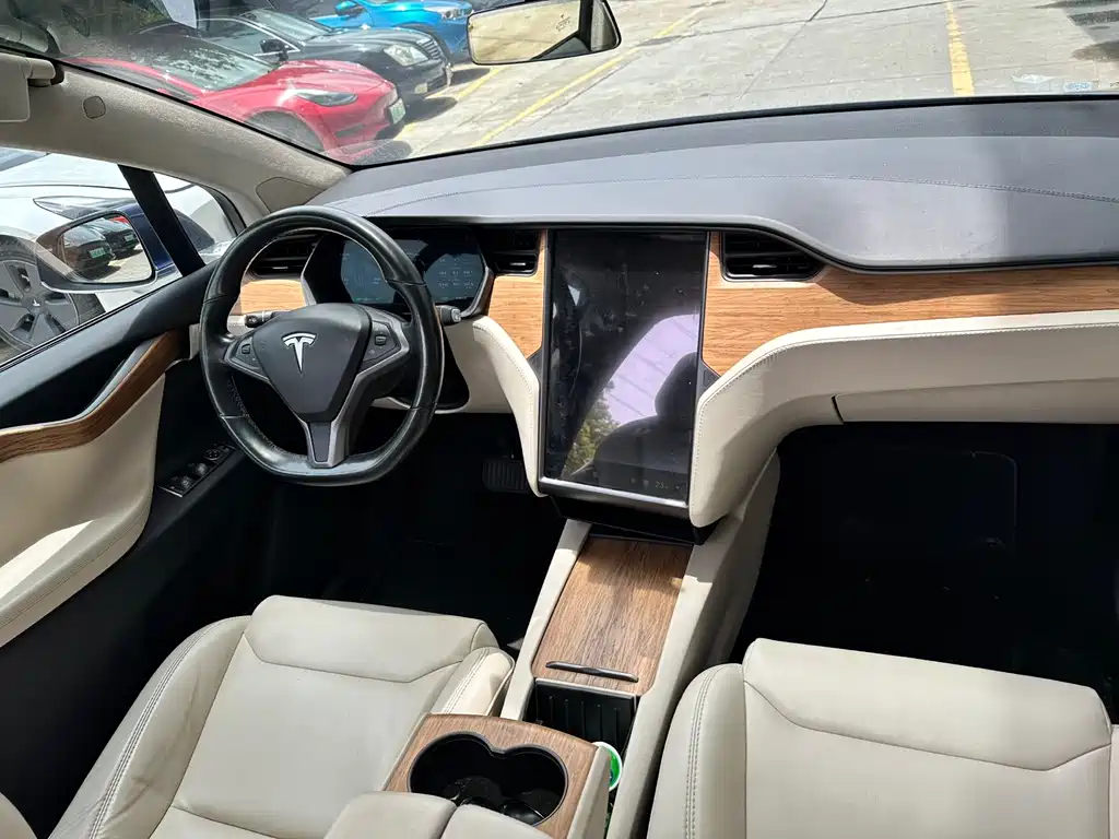 Tesla Model X — фотографии объявления, Фото 16