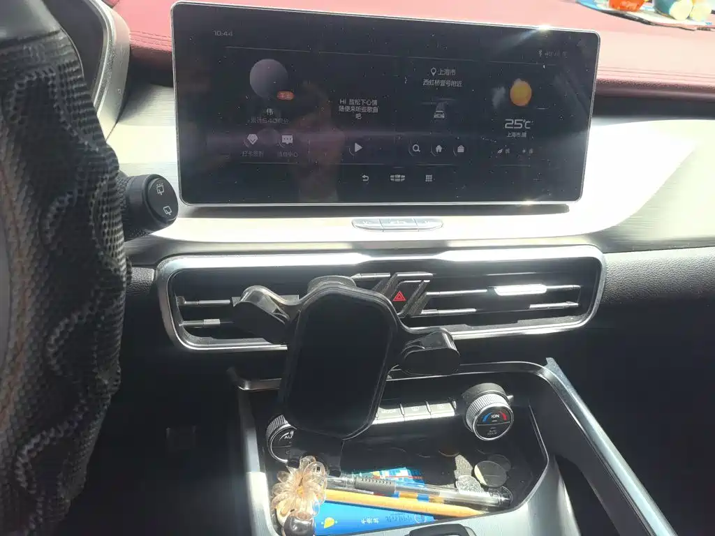 Geely Binyue — миниатюра 14