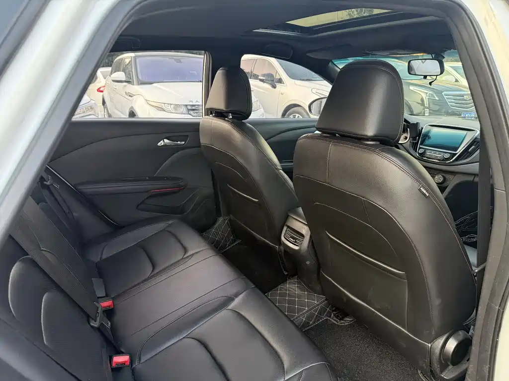 Chevrolet Monza 2019 RS 330T AT VI