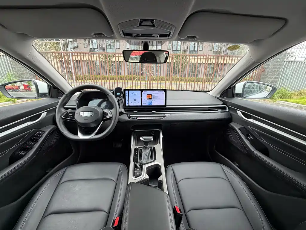 Geely Emgrand — миниатюра 7