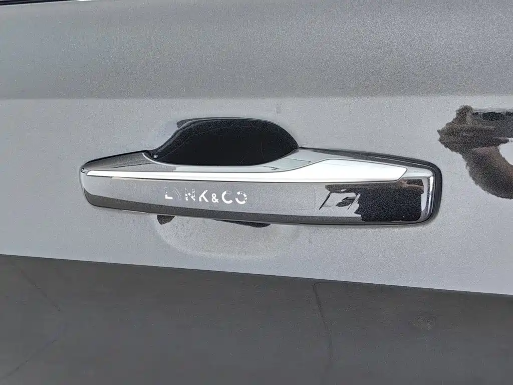Lynk & Co 05 — миниатюра 18