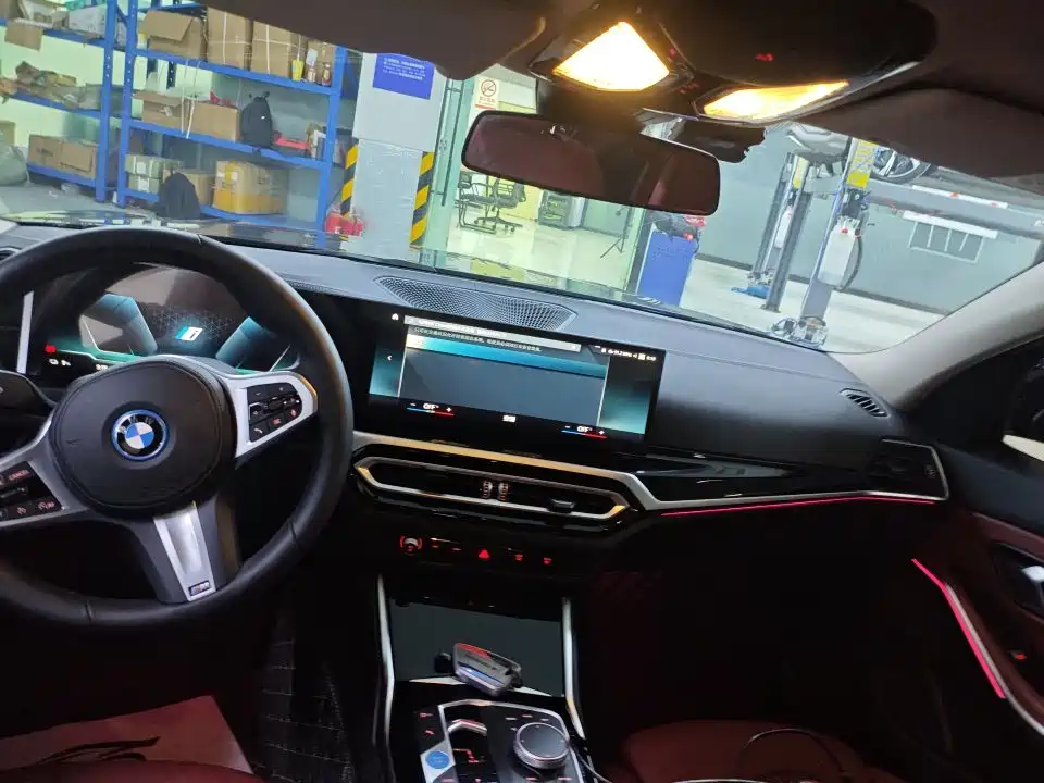 BMW i3 2022 eDrive 35 L