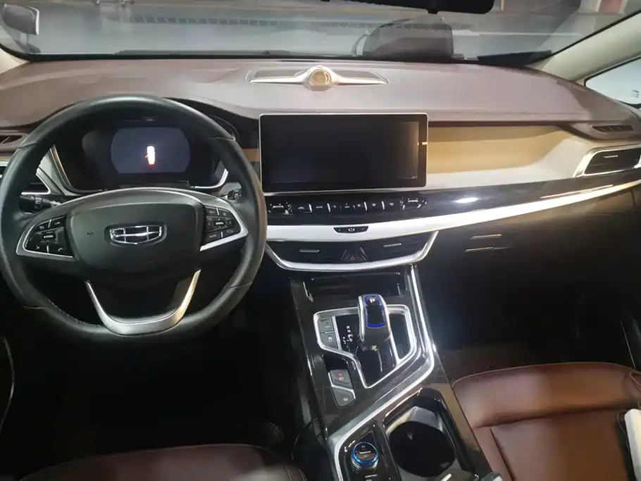 Geely Jia Ji New Energy — миниатюра 12