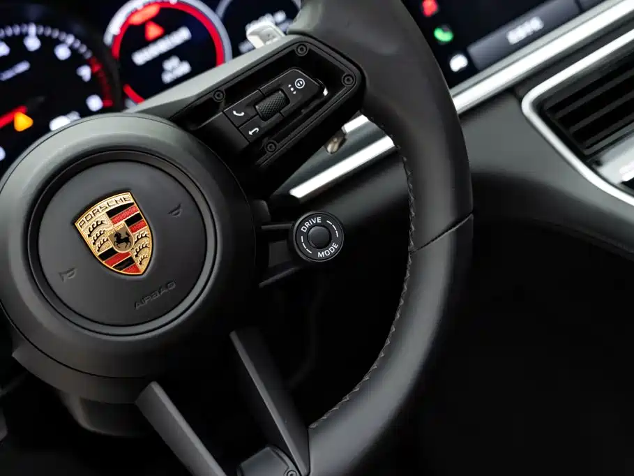 Porsche Panamera 2023 — фото 21