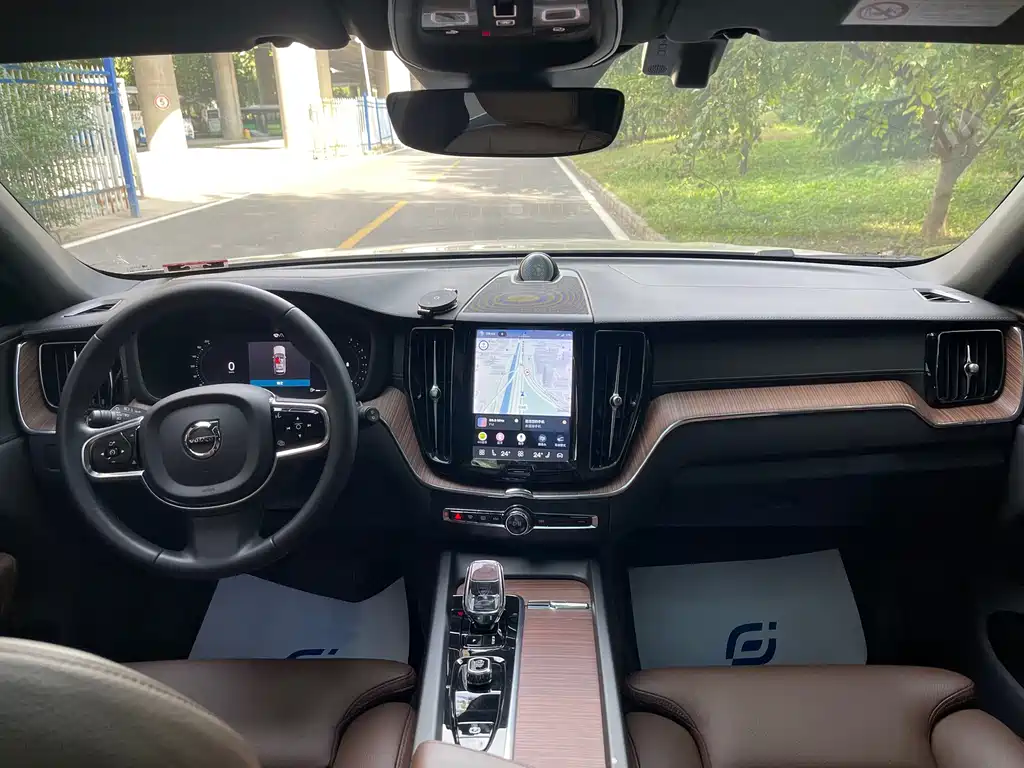 Volvo XC60 — миниатюра 4