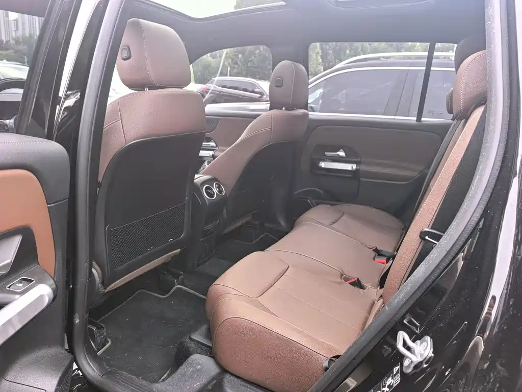 Mercedes-Benz GLB — миниатюра 5
