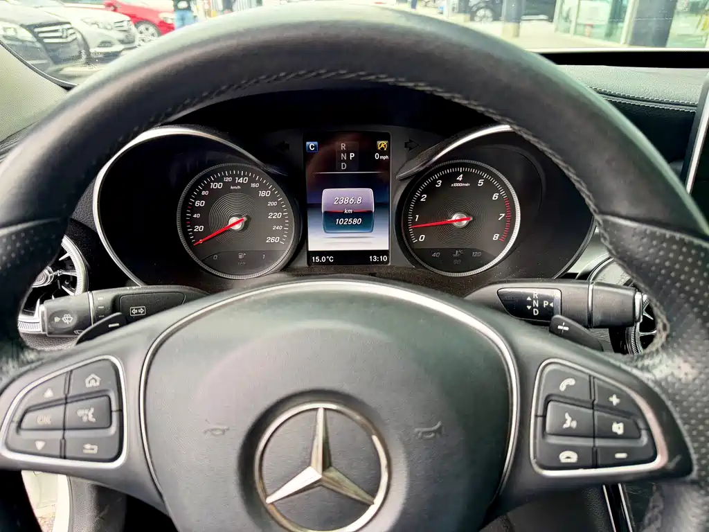 Mercedes-Benz C-Class — миниатюра 6