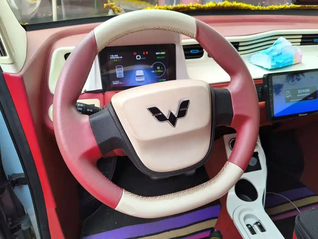 Wuling MINIEV — миниатюра 11