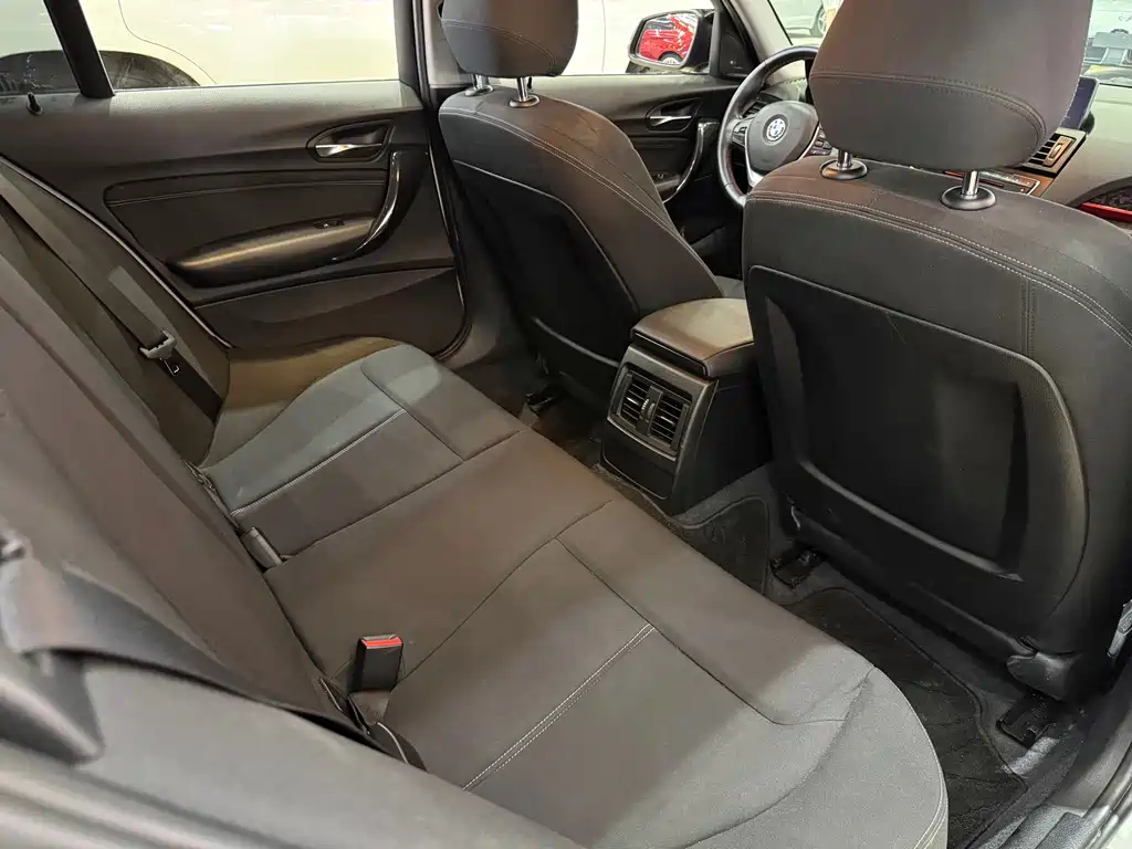 BMW 1 Series (Import) — миниатюра 24