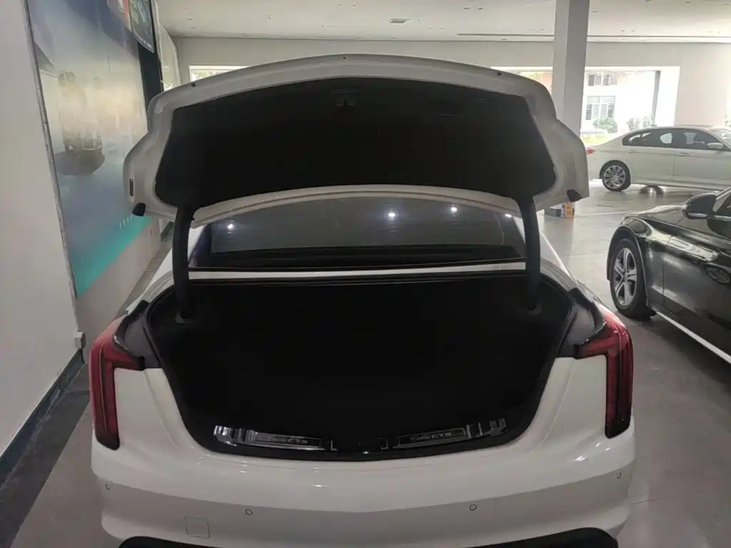 Cadillac CT5 — миниатюра 19