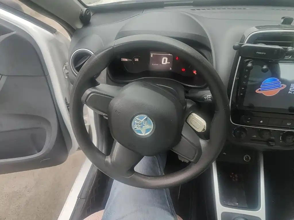 Venucia e30 — миниатюра 11