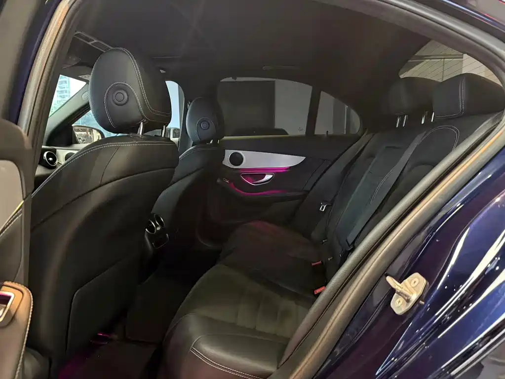 Mercedes-Benz C-Class — миниатюра 5