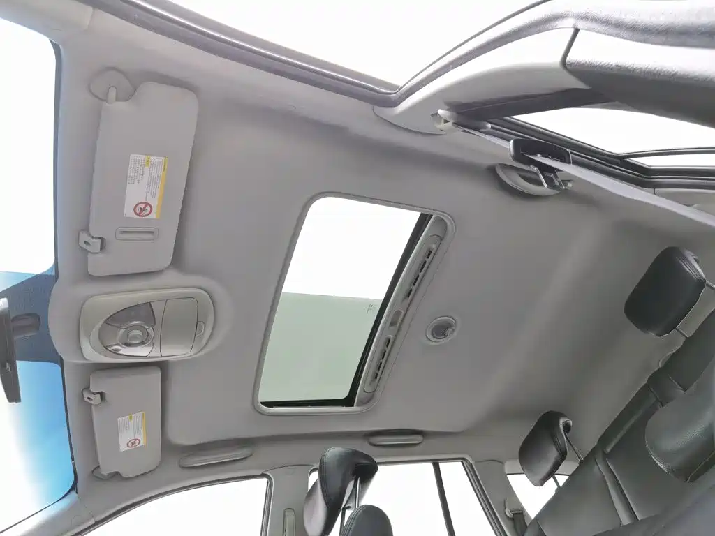Roewe W5 — миниатюра 14