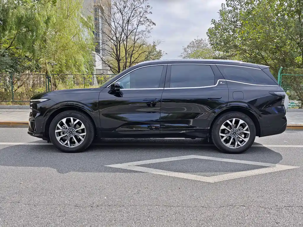 Ford Edge — миниатюра 4