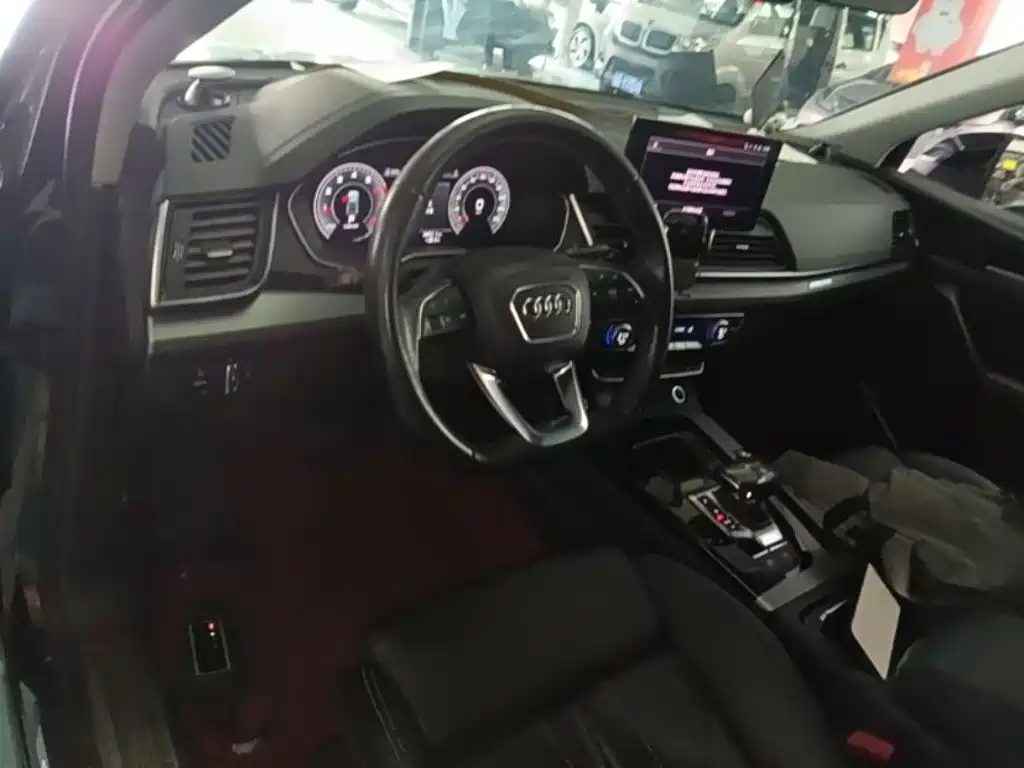 Audi Q5L — миниатюра 10