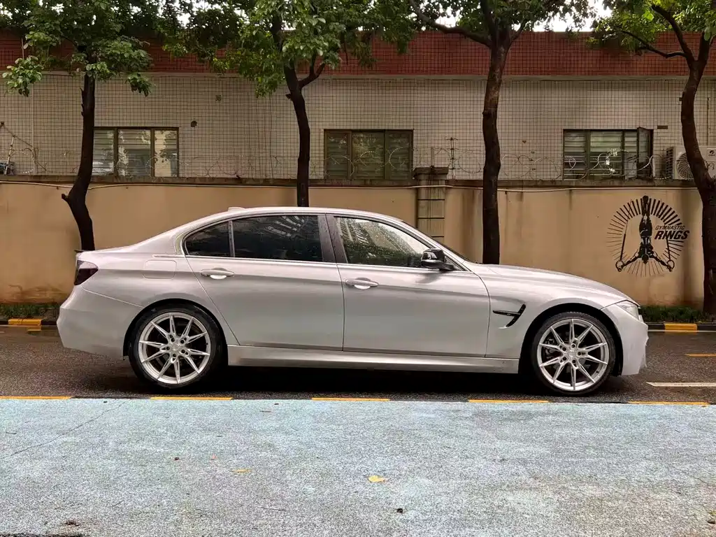 BMW 3 Series — миниатюра 8