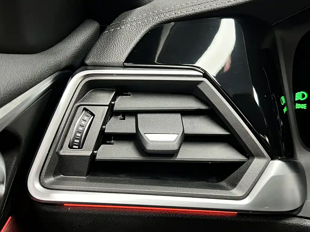 BMW 4 Series — миниатюра 33