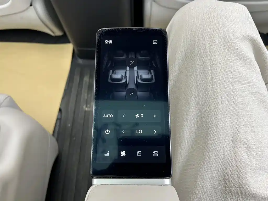 VOYAH Dreamer — миниатюра 36