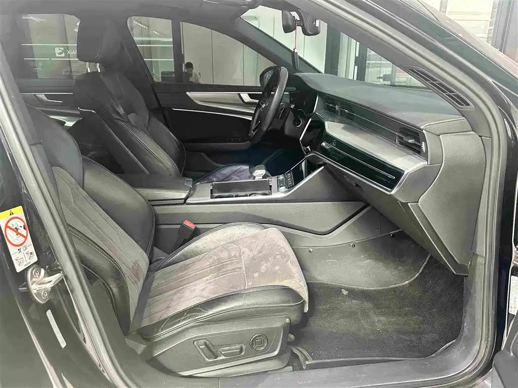 Audi A6L — миниатюра 18