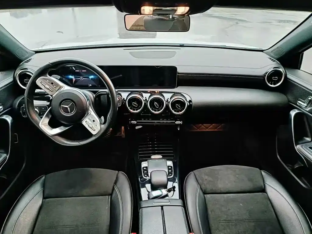 Mercedes-Benz A-Class — миниатюра 6