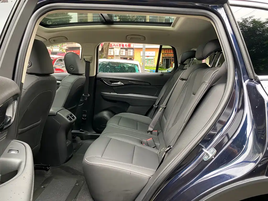 Buick Envision Plus — миниатюра 10