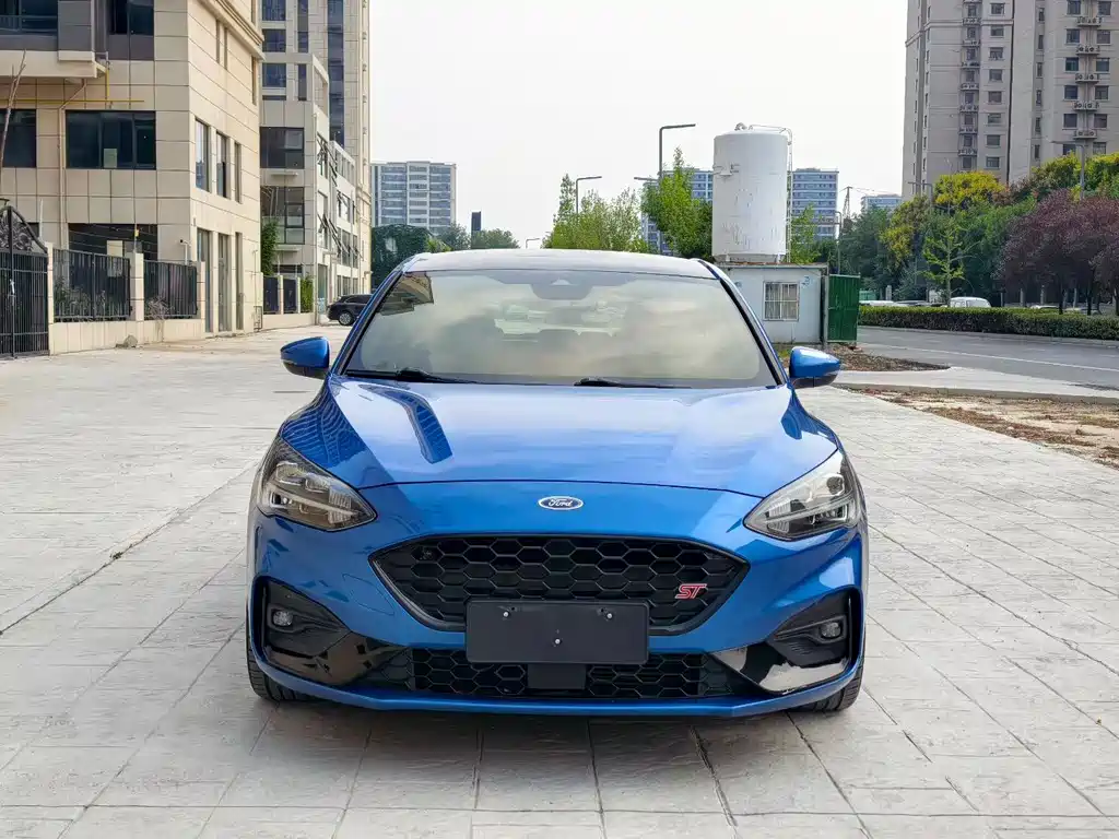 Ford Focus — миниатюра 2