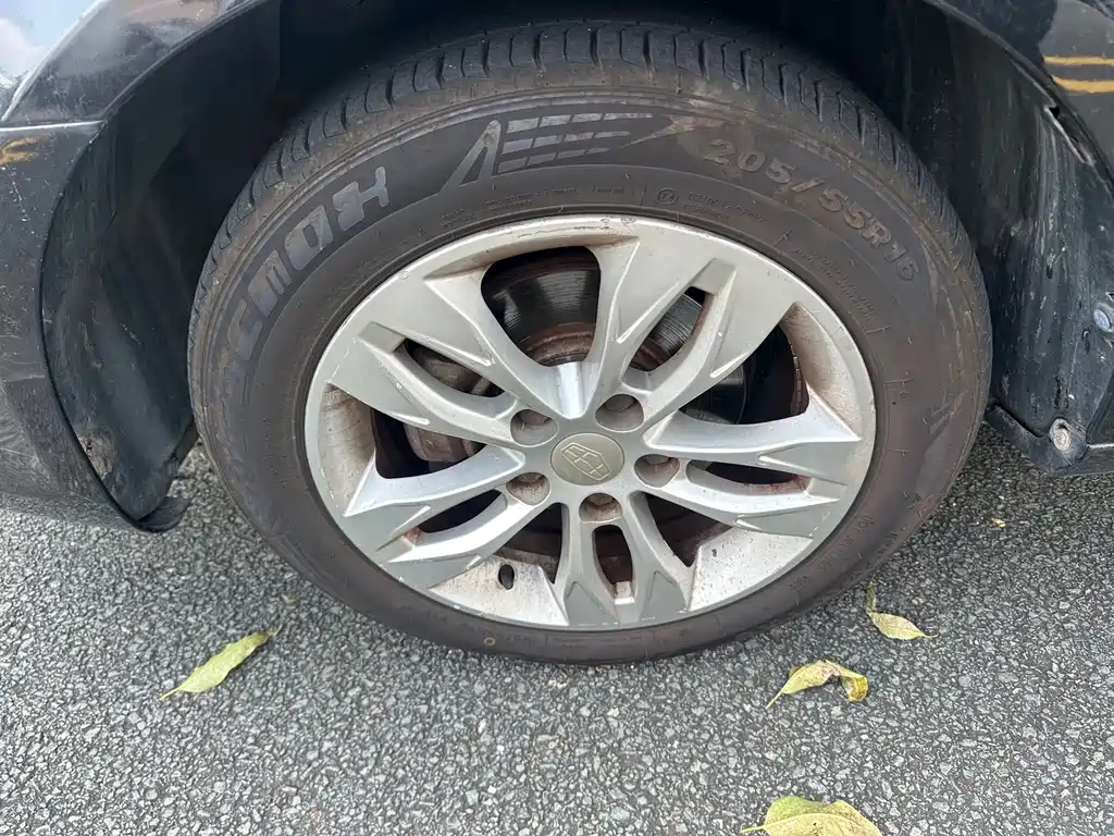 Geely Emgrand — миниатюра 8