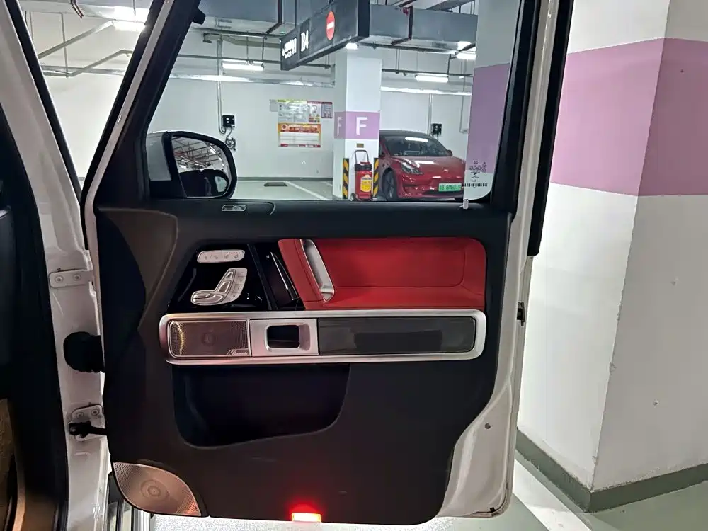 MERCEDES-BENZ G CLASS