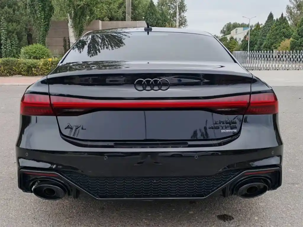 Audi A7L — миниатюра 8