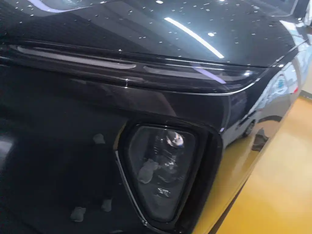 NIO ES6 — миниатюра 24