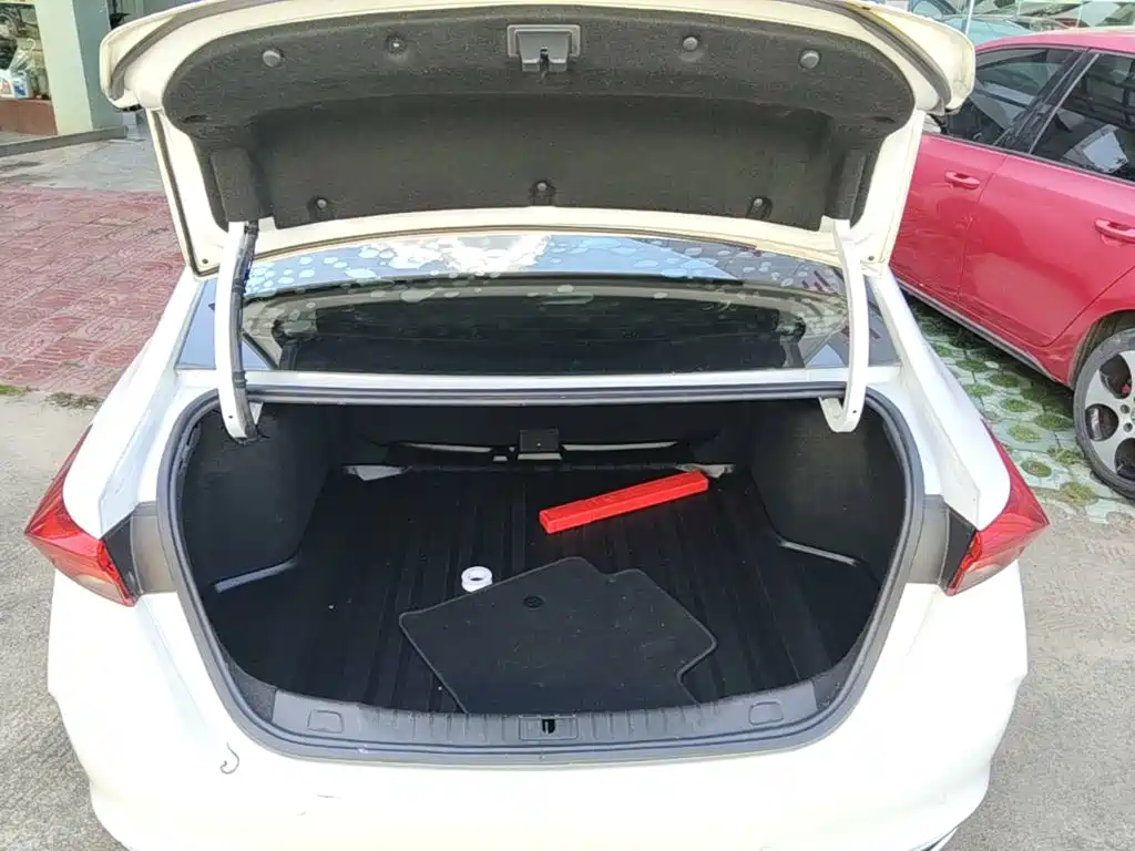Buick Verano — миниатюра 19