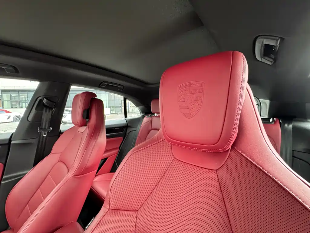 Porsche Macan EV — миниатюра 21